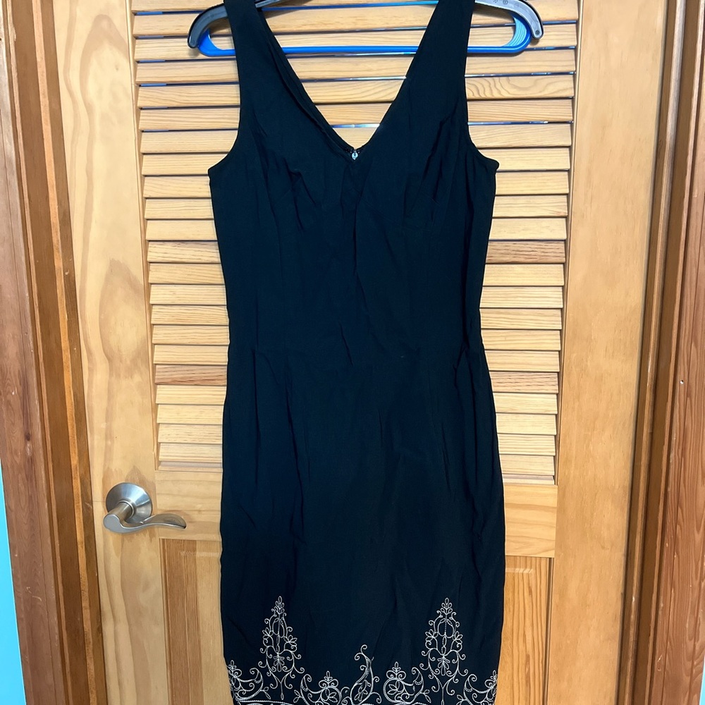 NWT Express sz 7/8 dress with embroidery details & stretch. Smoke free home